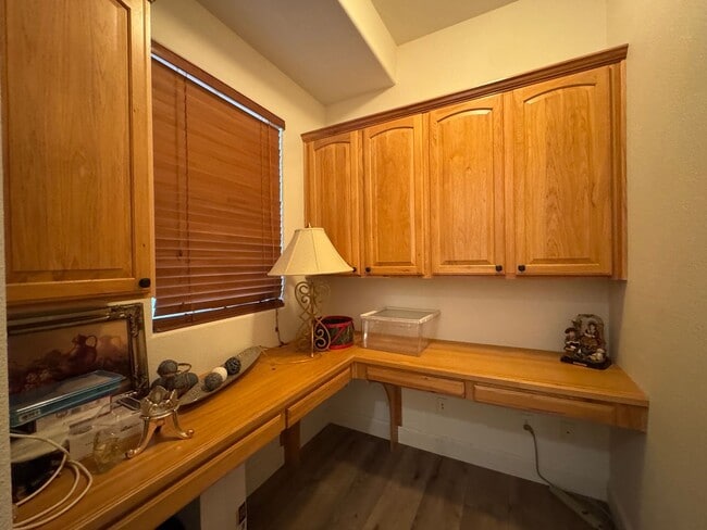 Building Photo - 3111 Esmeralda Dr