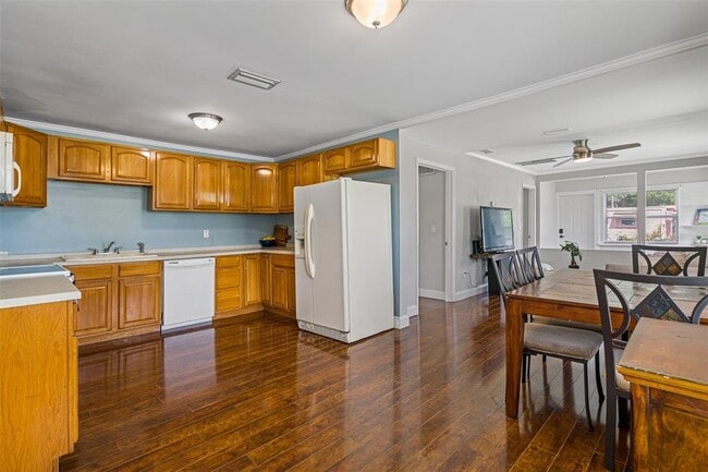 Building Photo - 4100 40th St N