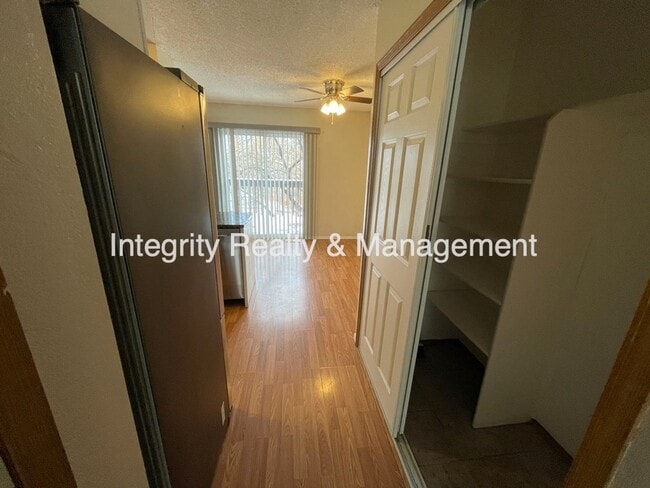 Building Photo - 2626 E Nichols Cir