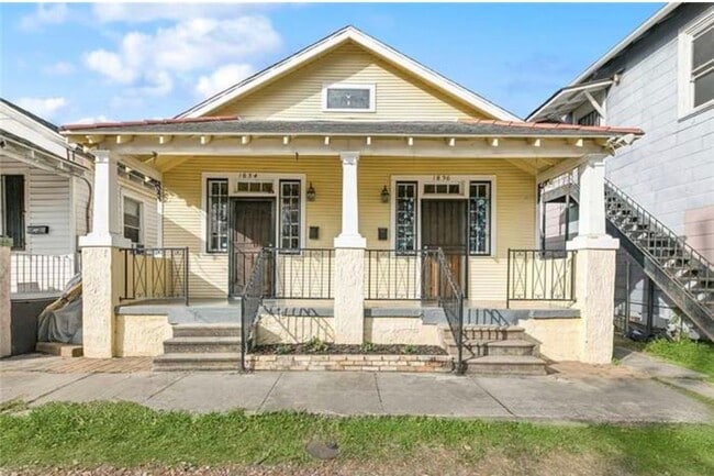Building Photo - 1836 Marigny St