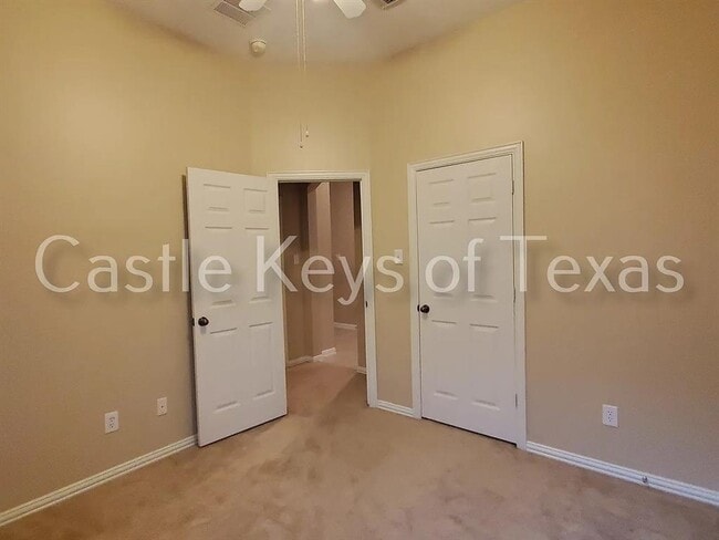 Building Photo - 31014 Blue Ridge Park Ln