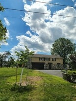 Building Photo - 901 Montgomery Ave