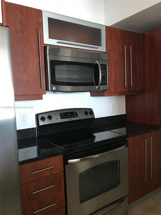 Building Photo - 7350 SW 89th St