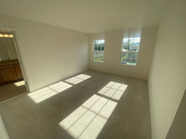 Building Photo - Limited-Time Offer: $500 OFF your second m...