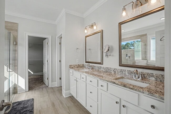 Building Photo - 3 BED | 3.5 BATHS | TWO CAR GARAGE | HERB RIVER | FURNISHED TOWNHOME