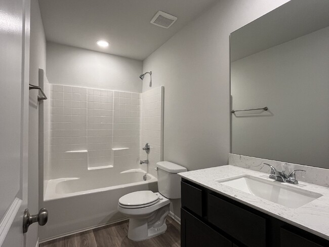 Building Photo - "ROOMMATE Wanted"