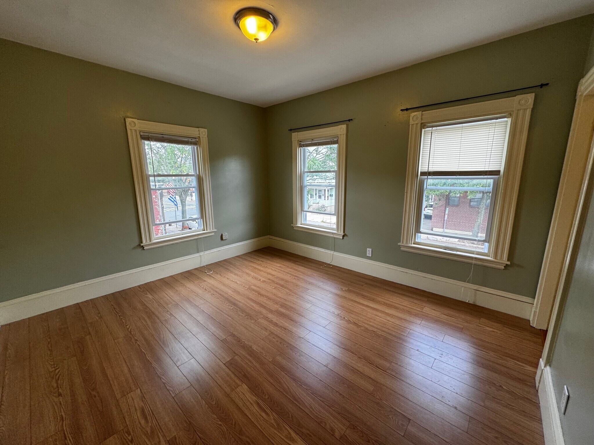 Building Photo - 374 Highland Ave