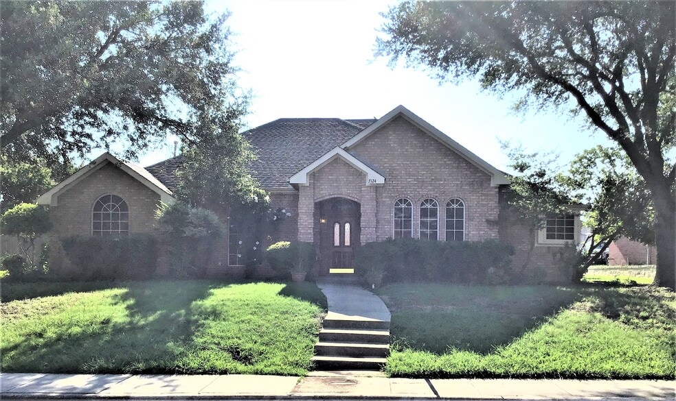 Primary Photo - 7124 Holden Dr