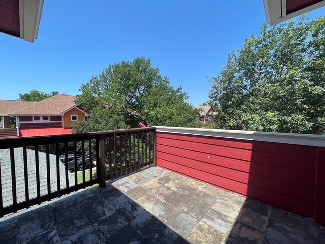 Building Photo - 1007 Taulbee Ln