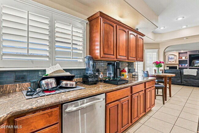 Building Photo - 13566 Emerald Coast Ln