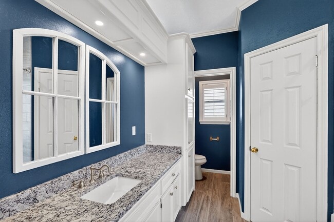 Building Photo - 207 Hearthstone Cir