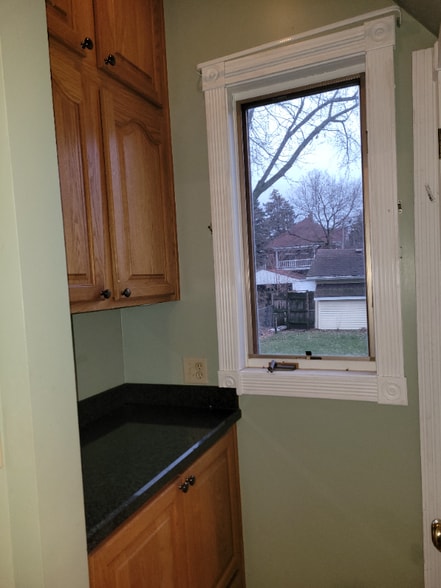 Building Photo - 1621 13th Ave