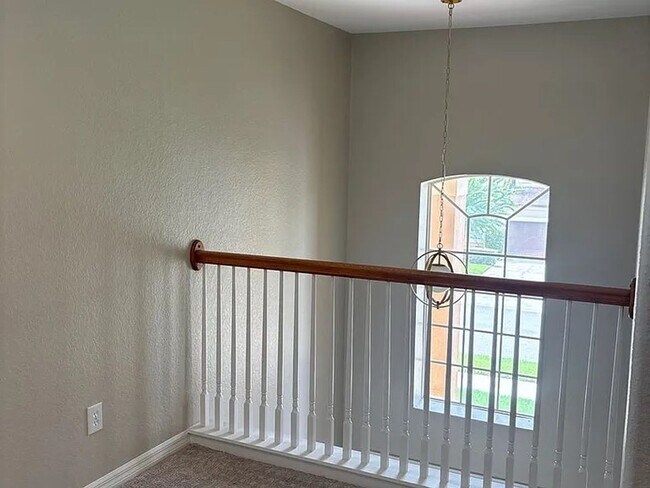 Building Photo - 353 Lake Amberleigh Dr