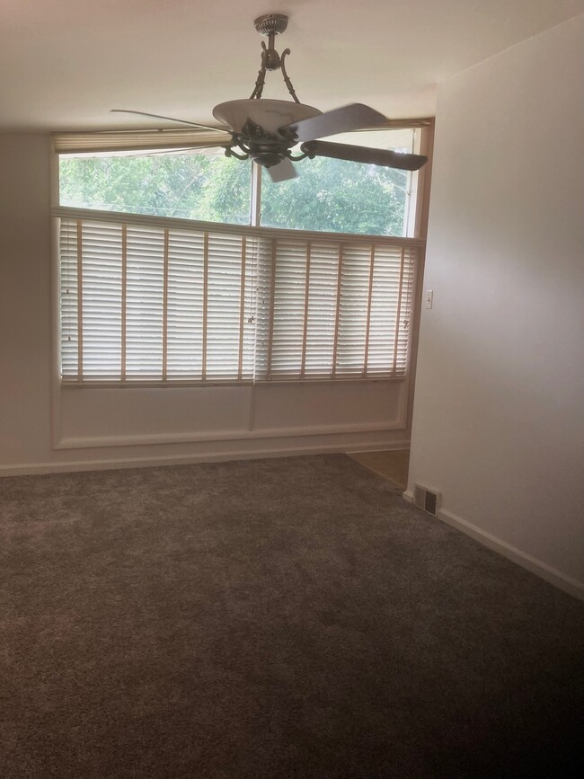 Living Room - 143 W. Maryland Ave