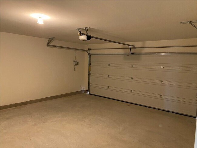 Building Photo - 128 Calomel Trl