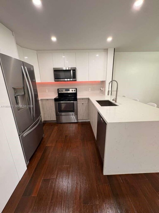 Building Photo - 5305 SW 126th Terrace