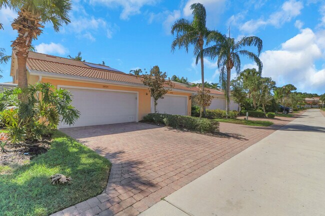Building Photo - 28721 Alessandria Cir