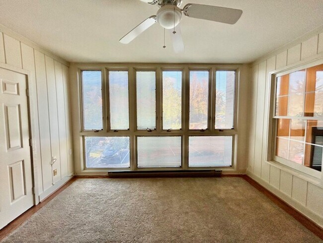Building Photo - 10714 Kings Riding Way