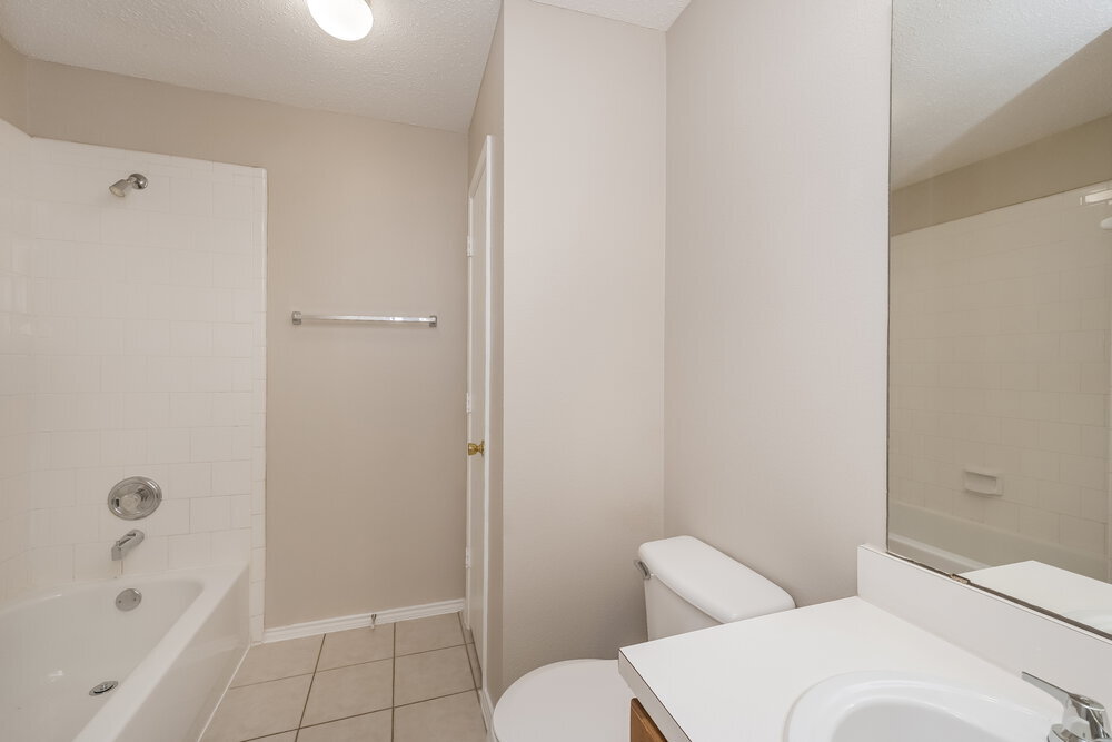 Building Photo - 1416 Mosscreek Dr