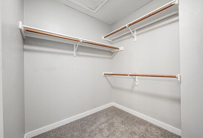 Building Photo - 1302 Crete Ln
