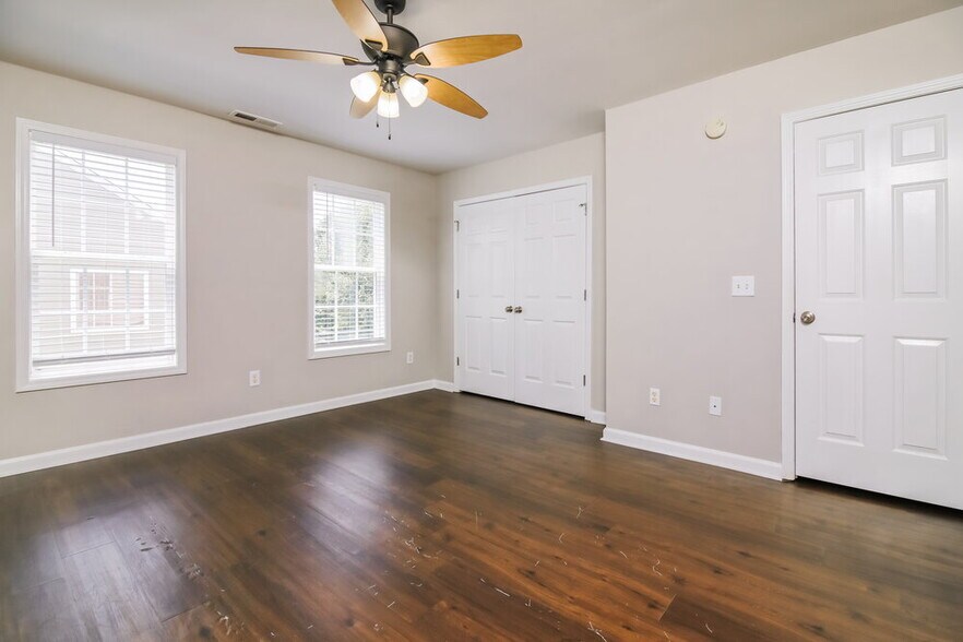 Building Photo - 1238 Braemar Highland Dr