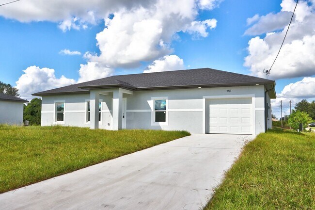 Building Photo - BRAND NEW 3/2/1-SAVANNAH MODEL-GREAT SW LEHIGH LOCATION