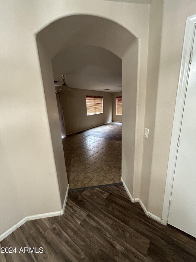 Building Photo - 29177 N Lilly Ln