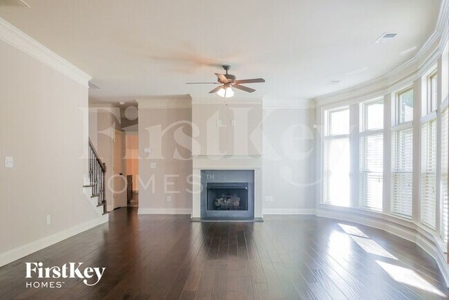 Building Photo - 5706 Jamerson Dr