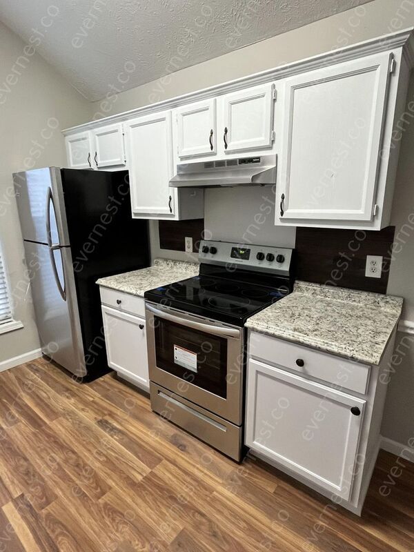 Building Photo - 238 Village Cove