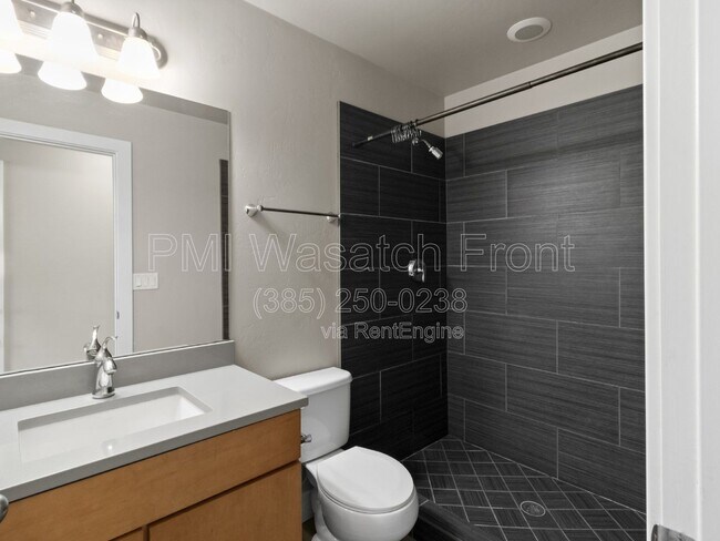 Building Photo - 4721 W Zig Zag Rd