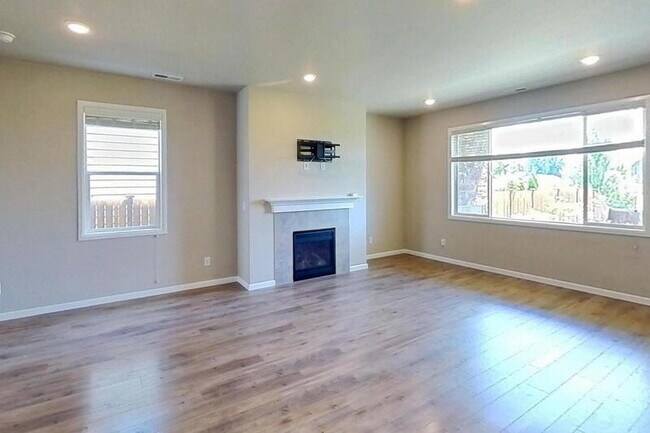 Building Photo - 13741 SE 184th Pl