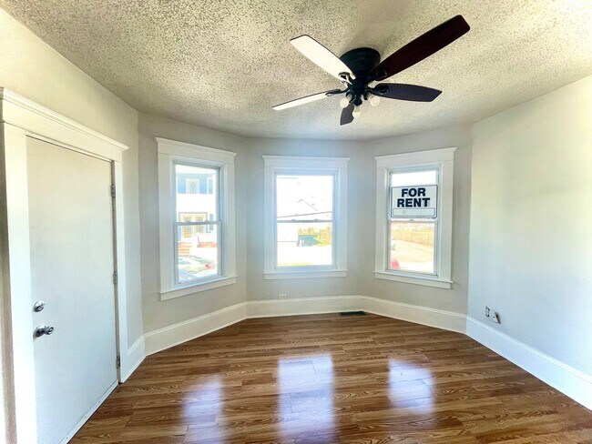 Building Photo - 16 Woodlawn St