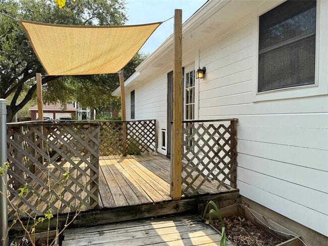 Building Photo - 8112 Willet Trail