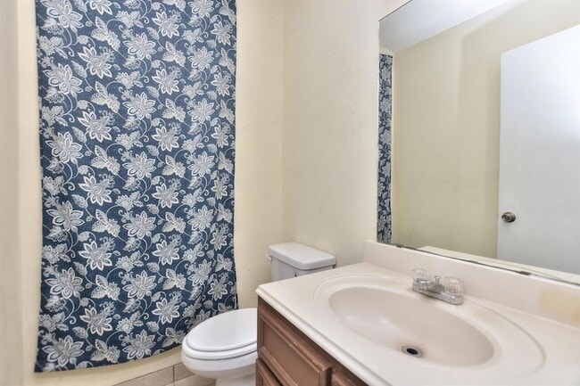 Building Photo - 1202 Southwalk St