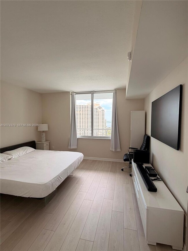 Building Photo - 335 S Biscayne Blvd