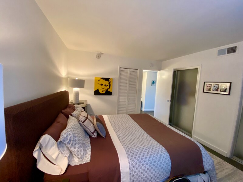 Building Photo - 970 Palm Ave