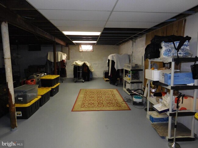 Building Photo - 6421 Inwood Dr