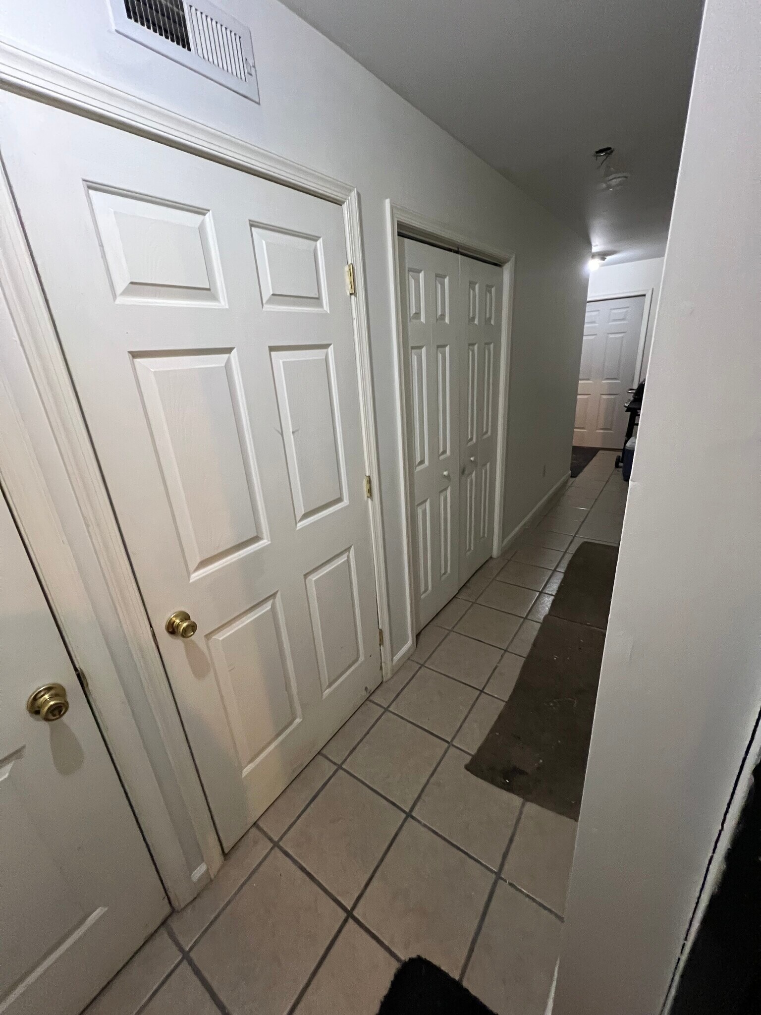 Main Entrance Hallway - 218 N Queen St