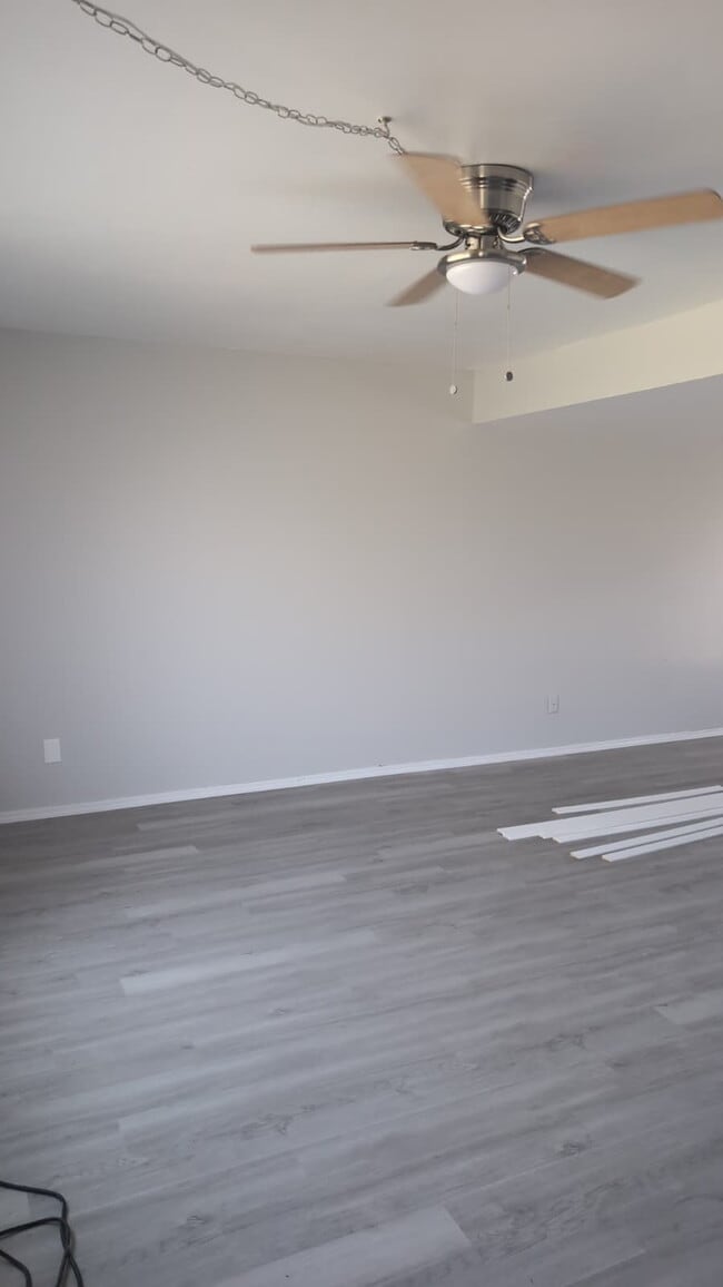 Building Photo - COMING SOON — Beautifully Remodeled 3-Bedroom Townhouse Near GCU