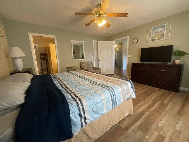 Building Photo - Furnished Home - White Pine, Tennessee