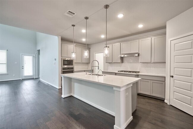 Building Photo - 28011 Clapton Path