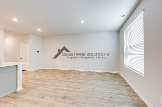 Building Photo - 4208 Oswin Dr