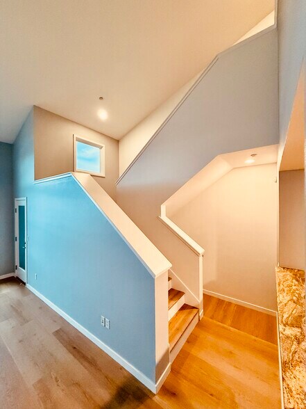 Building Photo - 2869 Regatta Dr