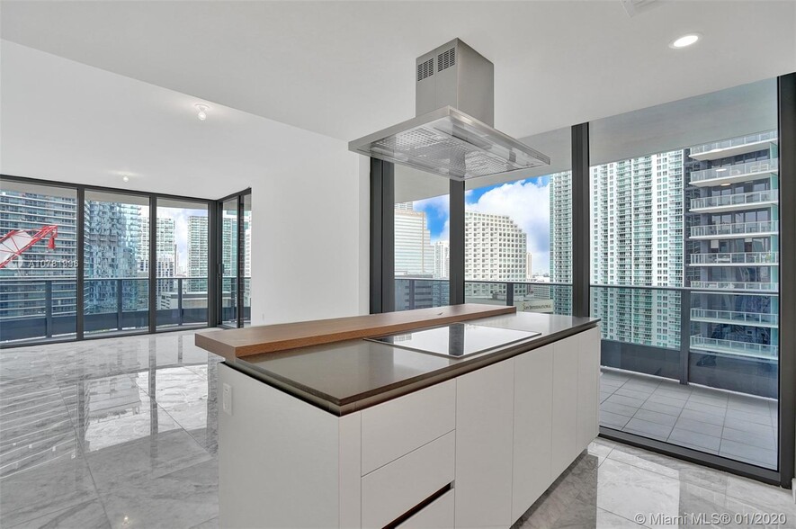 Primary Photo - 1000 brickell Ave