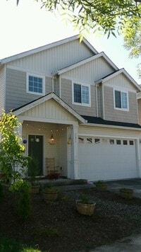 Building Photo - 909 Morning Glory Dr