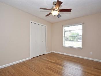 Building Photo - 905 Parker Cir