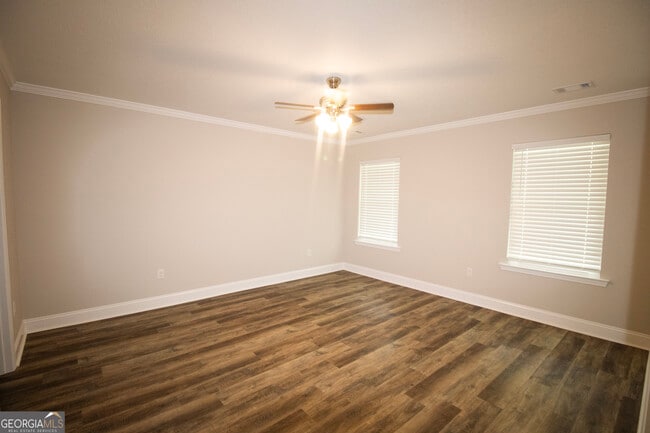 Building Photo - 106A Woodsedge Dr