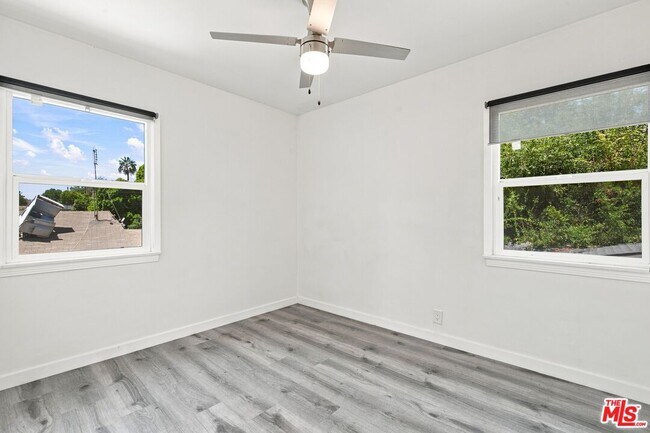 Building Photo - 11485 Cumpston St