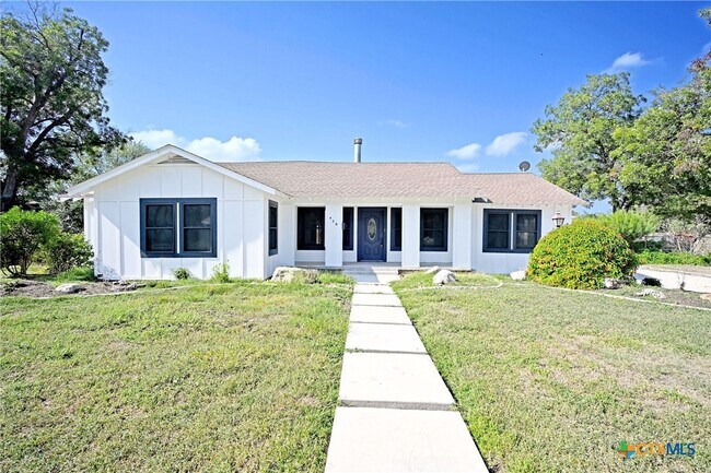 Primary Photo - 456 Magazine Ave