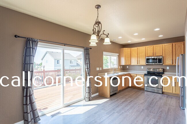 Building Photo - 4394 Crow Creek Dr